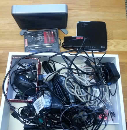 Photo of free Computer Bits and Pieces. (Bawdrip TA7) #1