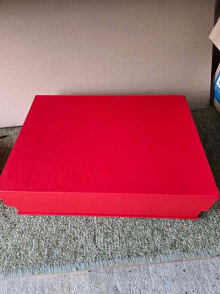 Photo of free Red cardboard gift box (Ashingdon SS4) #1