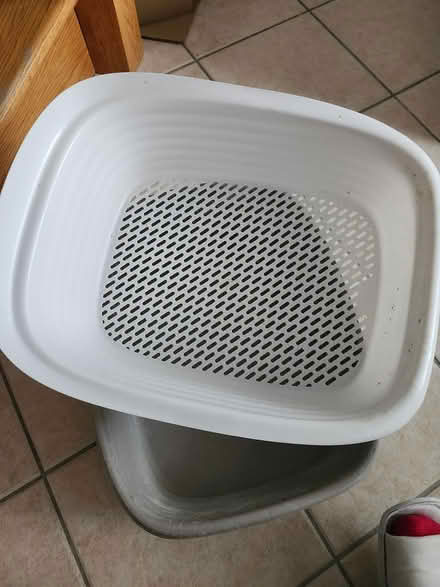 Photo of free 🐾A Cadillac of a Cat Litter Box (Orleans) #1
