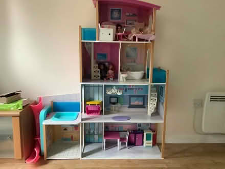 Photo of free Three storey Barbie house (Shoreham Beach. BN43) #2