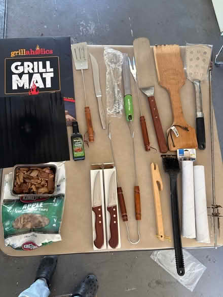 Photo of free BBQ supplies (Highland Ave, RWC) #1