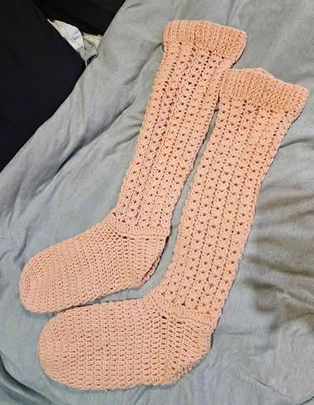 Photo of free Crochet thigh high socks (Shiregreen S5 0AN) #1