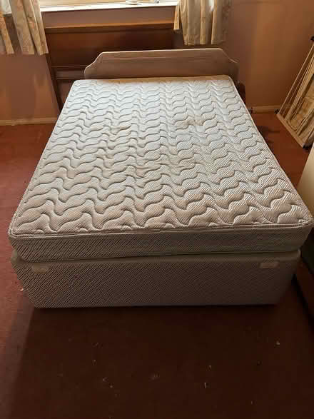 Photo of free Double divan with drawers (Stanwell Village TW19) #4