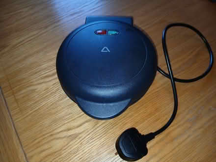 Photo of free Omelette maker (Parkhead EH11) #1