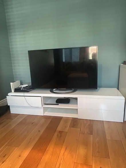 Photo of free Large TV cabinet (New Malden/SW20) #1