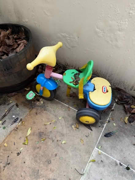 Photo of free Little Tikes toddler tricycle (SE5) #1