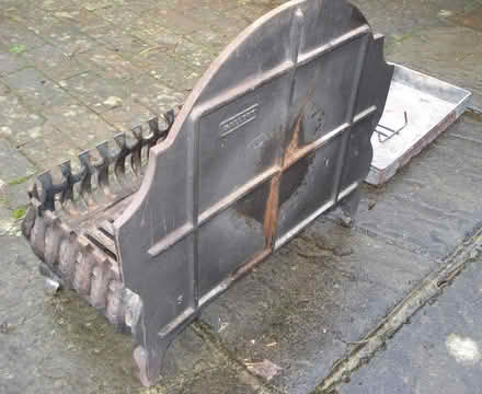 Photo of free 21” Valentia with back fire basket (TN8 near Cowden/Cowden Pound) #2