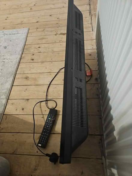 Photo of free 32inch TV (Kingswood BS15) #2