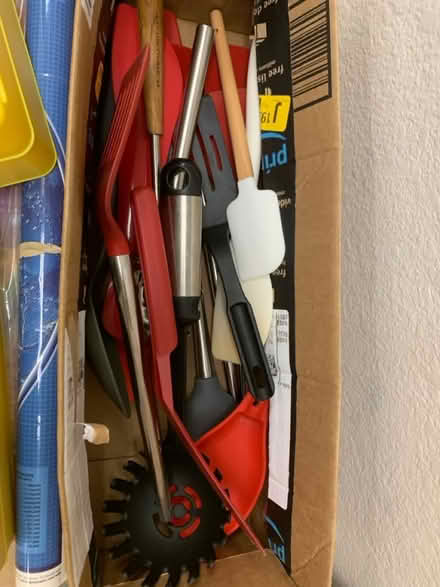 Photo of free kitchen utensils (Lafayette) #1