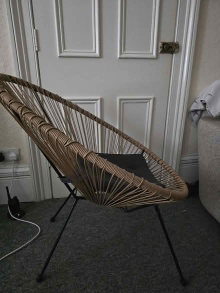 Photo of free Nice comfortable chair (IG3 8EX) #2