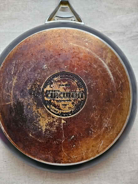 Photo of free 30cm Circulon Frying pan - (Henbury BS10) #3