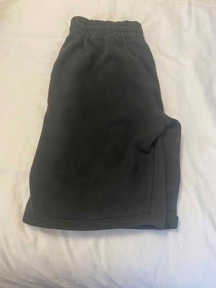 Photo of free 1 Men’s Large Black Shorts (Alperton HA0) #1