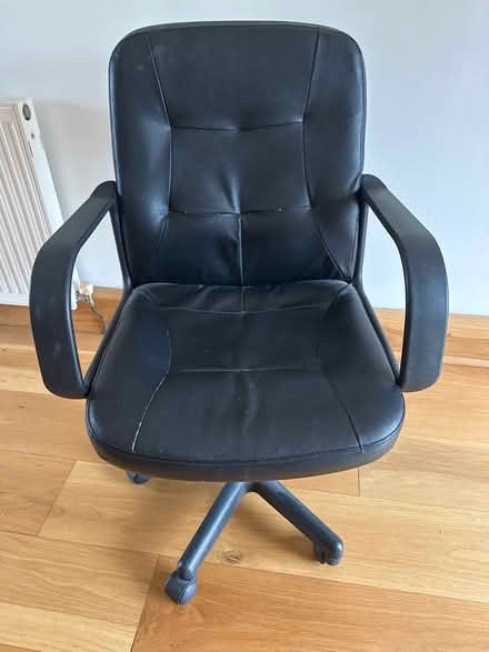 Photo of free Office Swivel Chair (Halton LA2) #1