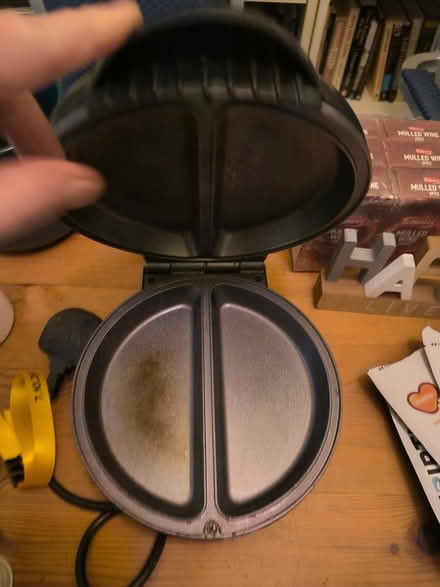 Photo of free Omelette-maker (Borehamwood) #1