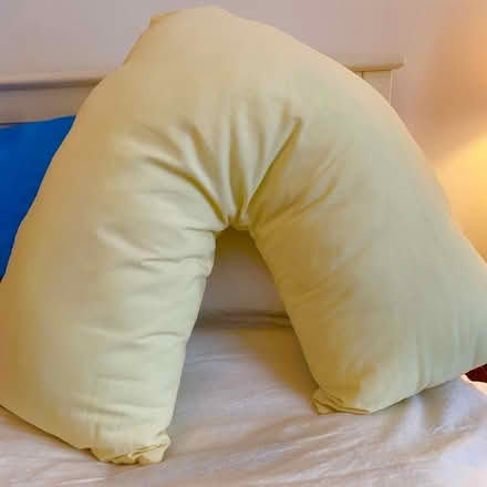 Photo of free V Cushion - pale lemon (Gosport PO12) #1