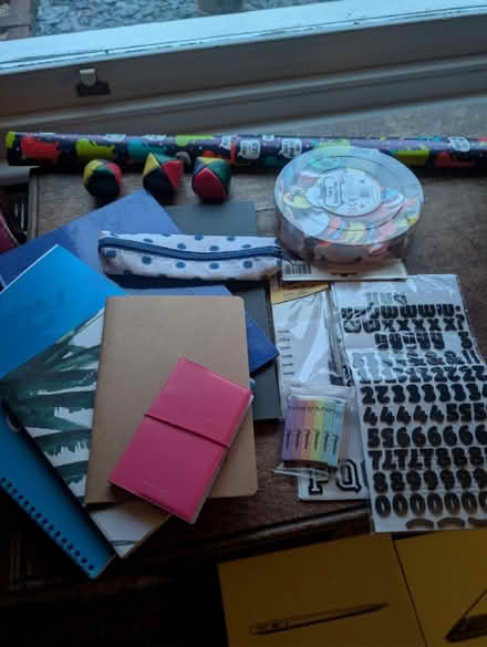 Photo of free Used Stationary & craft items (Neasden NW10) #1