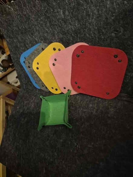 Photo of free Games/Jigsaw board and trays (Hollinswood TF3) #1