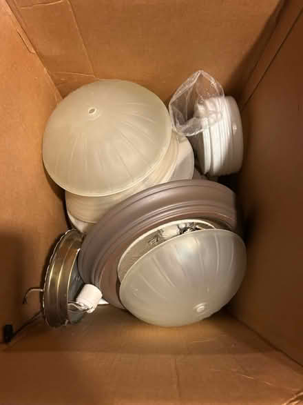 Photo of free Ceiling light fixtures (Wilmette) #1