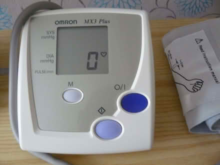 Photo of free Omron blood pressure monitor - working - no instructions (Kempsey WR5) #3