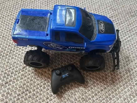 Photo of free Remote control car- not working (Farnham (Weybourne)) #1