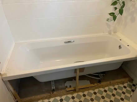 Photo of free Bath (Pembury TN2) #1