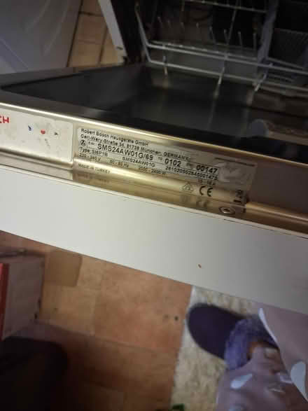 Photo of free Bosch Series 2 dishwasher (Calver S32) #2