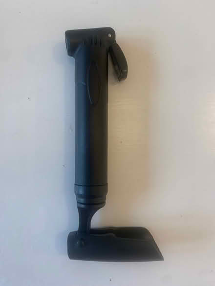 Photo of mini bike pump schrader valve (Alcester Lanes End B14) #2