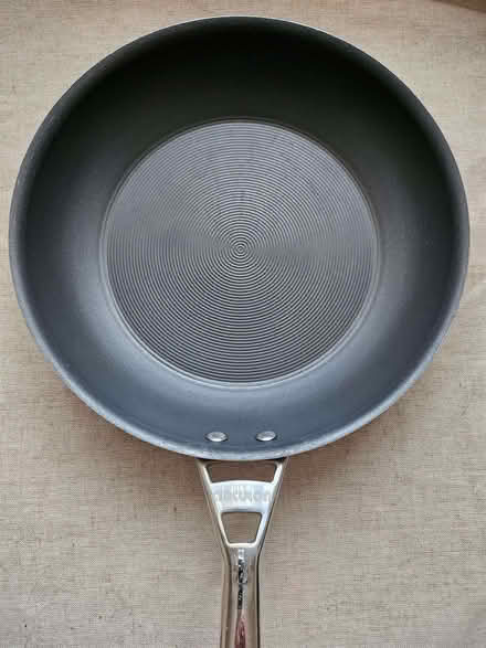 Photo of free 30cm Circulon Frying pan - (Henbury BS10) #1