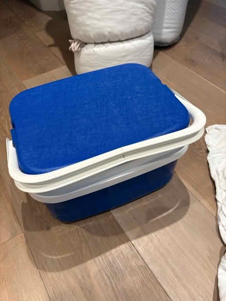 Photo of free Cooling box (Kensington W8) #1