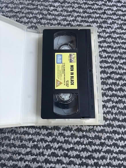 Photo of free Men in Black video (Comberton DY10) #3