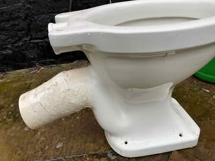 Photo of free toilet ceramic twyfords (EYE IP23) #2
