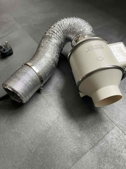 Photo of free Air duct ventilator fan (Kendal LA8) #2