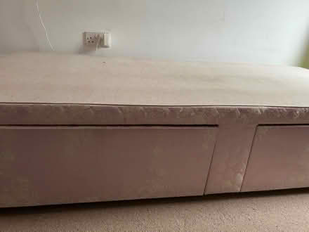 Photo of free Single divan bed with drawers and mattress (Woodthorpe S13) #1