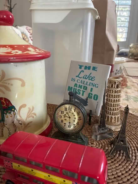 Photo of free Assortment of kitchen & home decor (Near Friendship Heights metro) #1