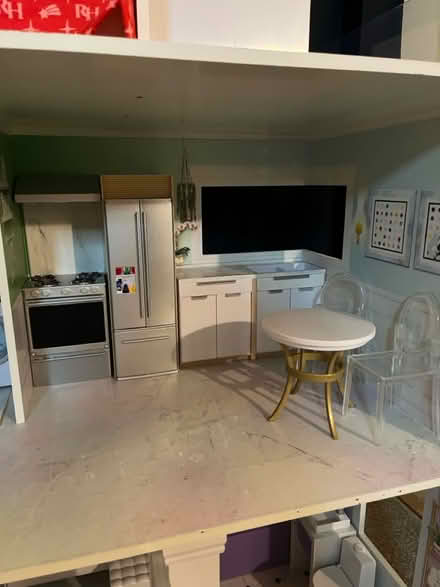 Photo of free Rainbow High Dolls House (SM1) #4