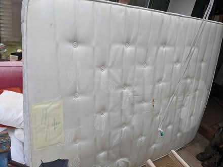 Photo of free King size mattress (SY8) #1