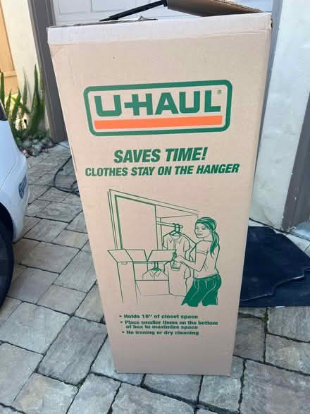 Photo of free UHaul Wardrobe Box w bar (San Mateo Baywood) #1