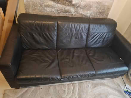 Photo of free Leather sofa, black Italian leather (Shooters hill SE18) #2