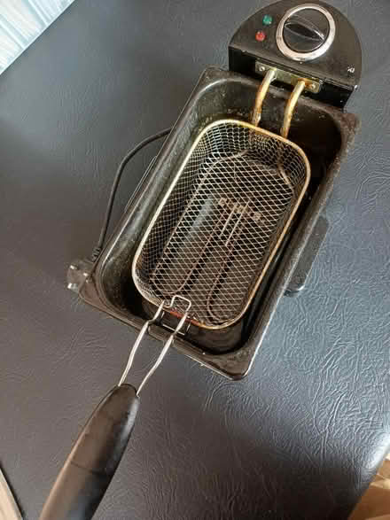 Photo of free 'Cookworks' Deep Fat Fryer (Rainham, Kent - ME8) #3