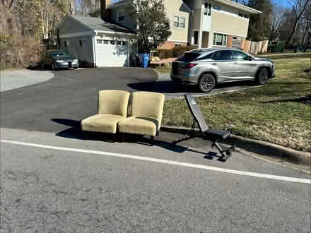 Photo of free Weight bench (Fall church) #1