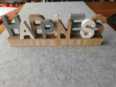 Photo of free Happiness Lives Here sign (Borehamwood) #1