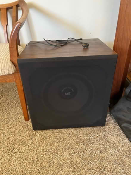 Photo of free Speakers (2) and subwoofer (La Cañada) #1