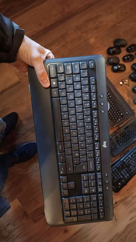 Photo of free Keyboards and mice - LIMITED COLLECTION TIMES (Watchfield SN6) #1