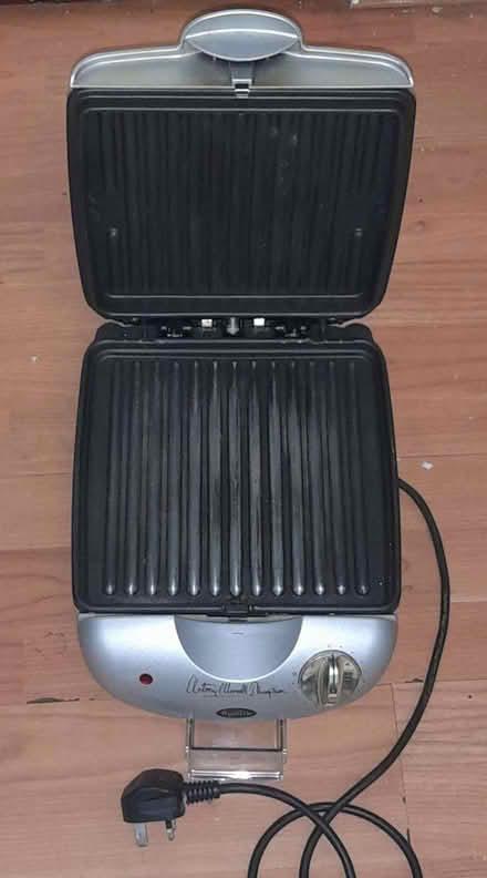 Photo of free Breville 'Antony Worrall Thompson' Grill (Alvaston DE24) #2