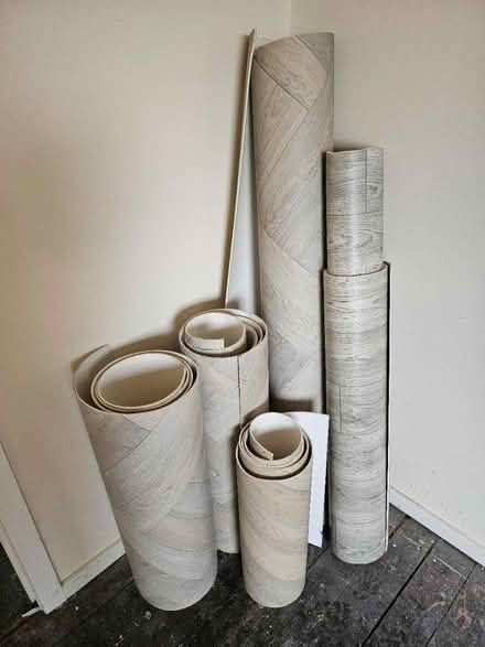 Photo of free New lino offcuts (Northfield B31) #1