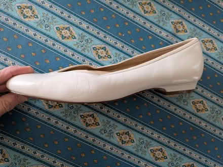 Photo of free Narrow white shoes (near Old Town Gaithersburg) #3