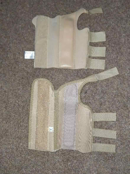 Photo of free Wrist braces (Waterside HP5) #2