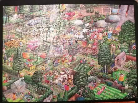 Photo of free 1000 piece jigsaw (Presteigne LD8) #1