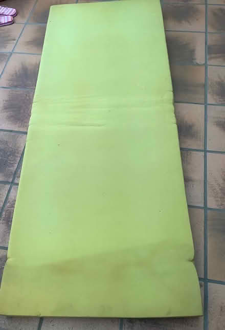Photo of free Large piece of foam190x75x10 cms (Croydon) #1