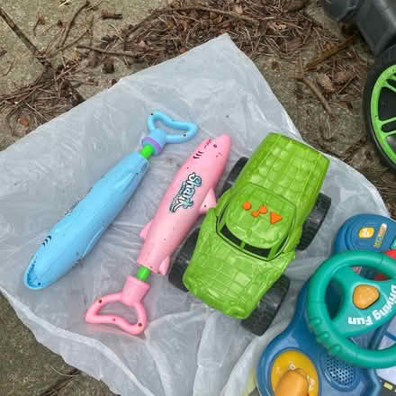 Photo of free Bundle of children’s toys (BH23) #4